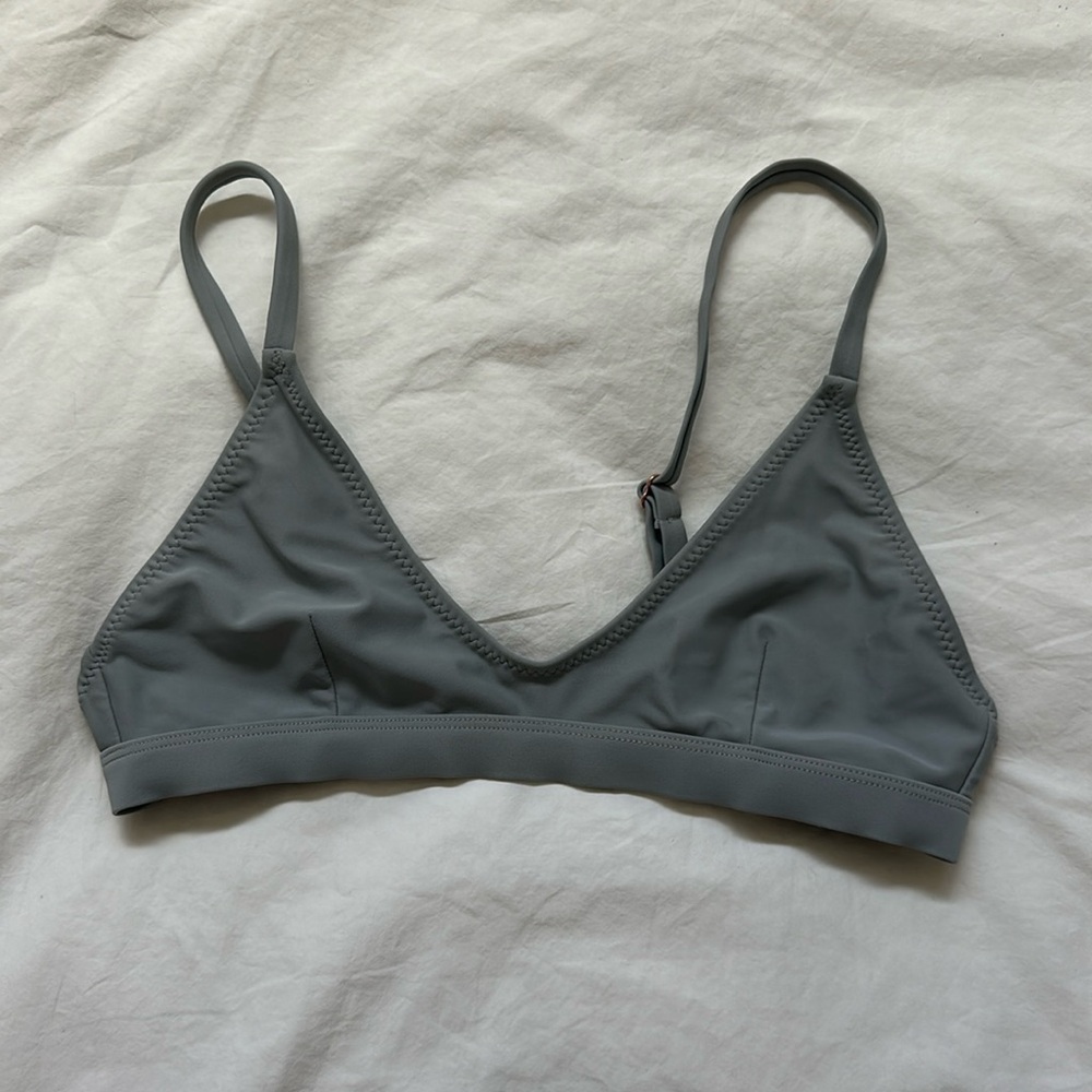 White Fox L'Escala Bikini Top in Stingray